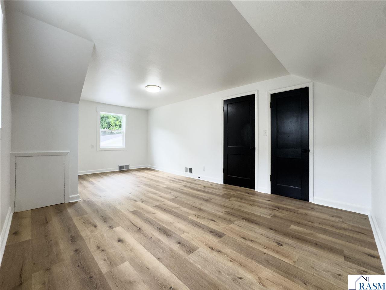 1110 S Washington Avenue Saint Peter MN 56082 267040748 image24