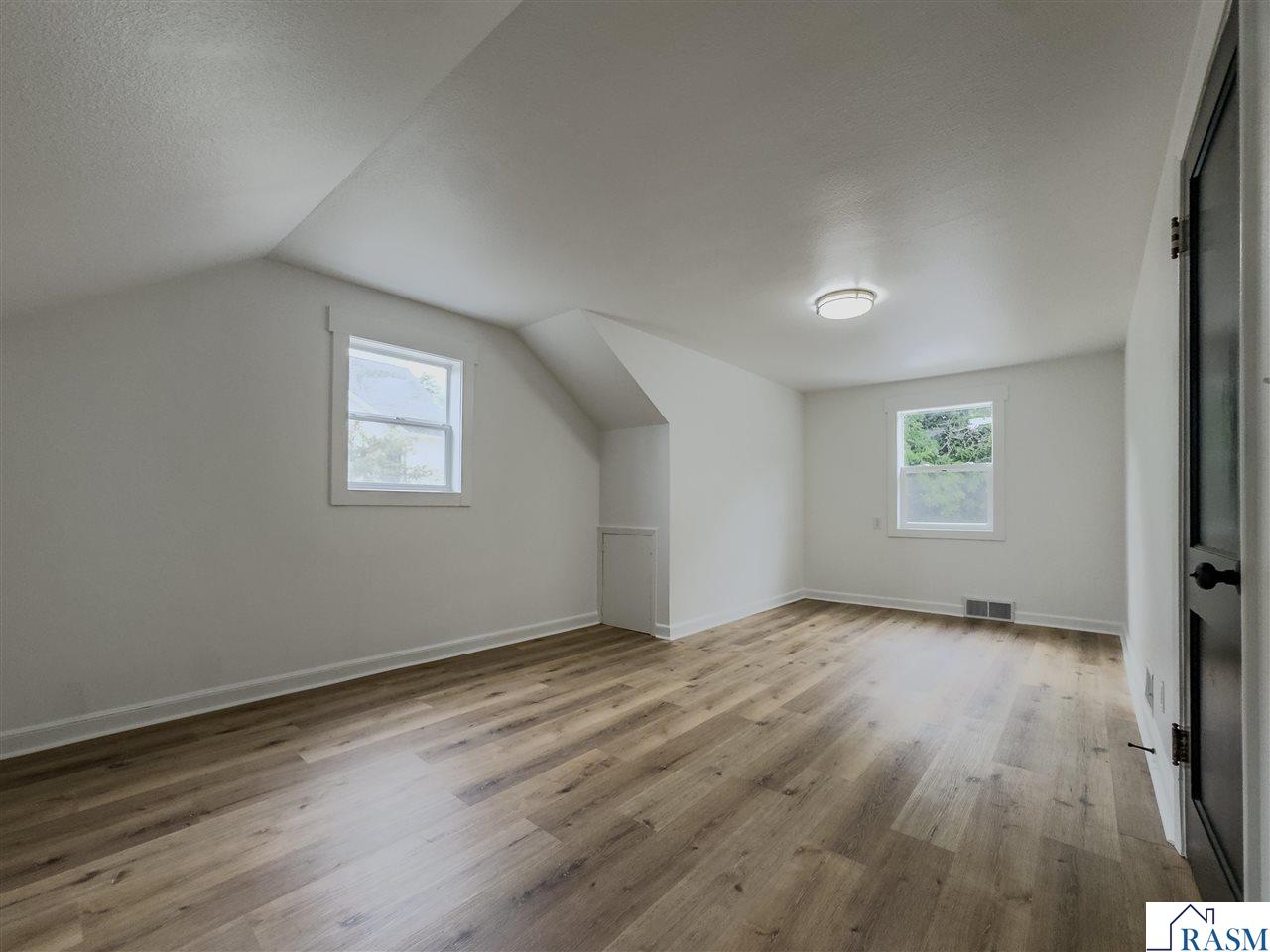 1110 S Washington Avenue Saint Peter MN 56082 267040748 image25