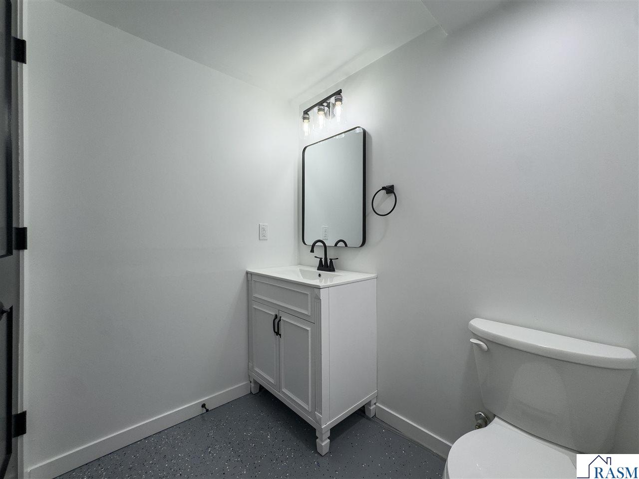 1110 S Washington Avenue Saint Peter MN 56082 267040748 image33