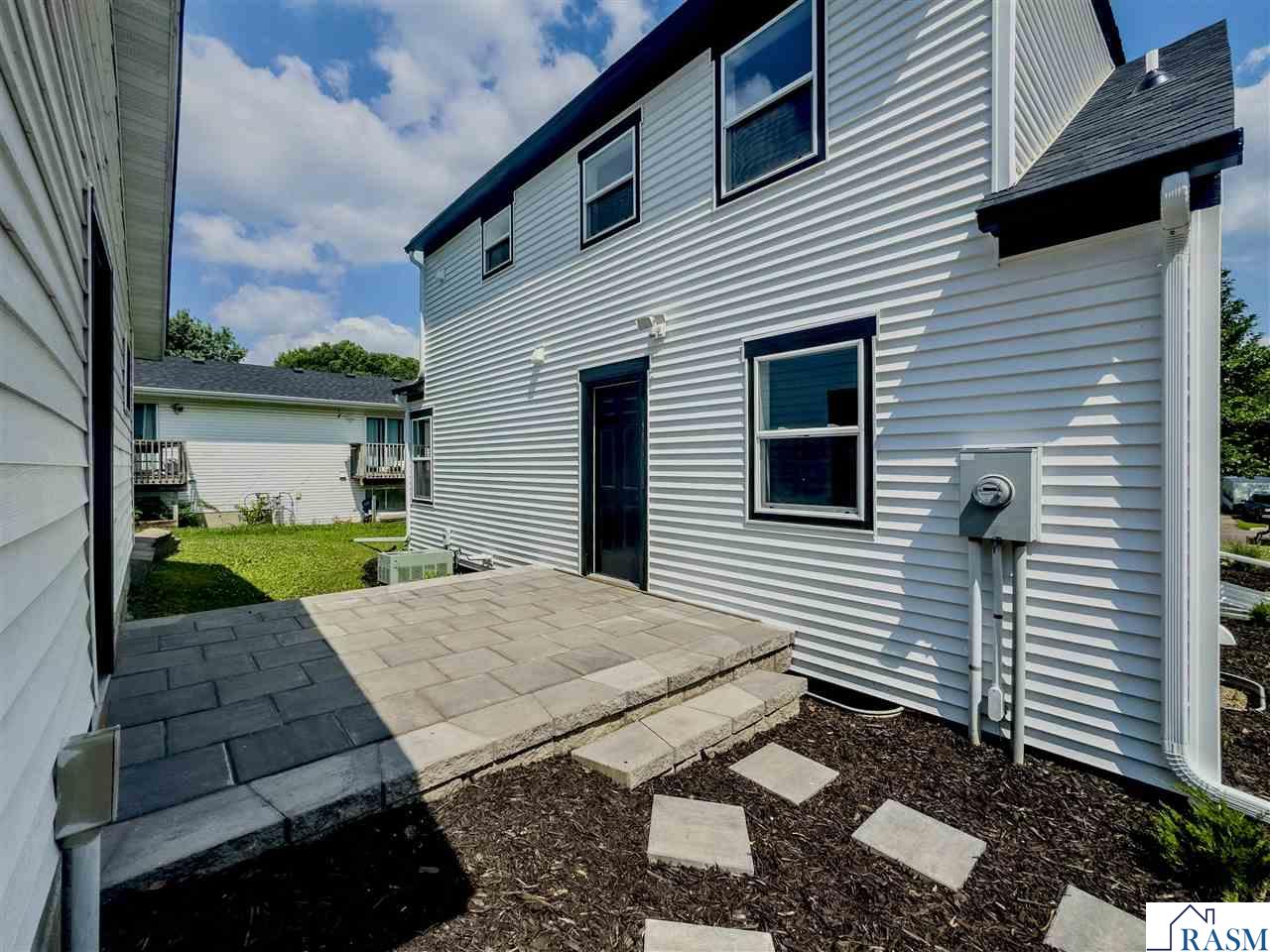 1110 S Washington Avenue Saint Peter MN 56082 267040748 image5