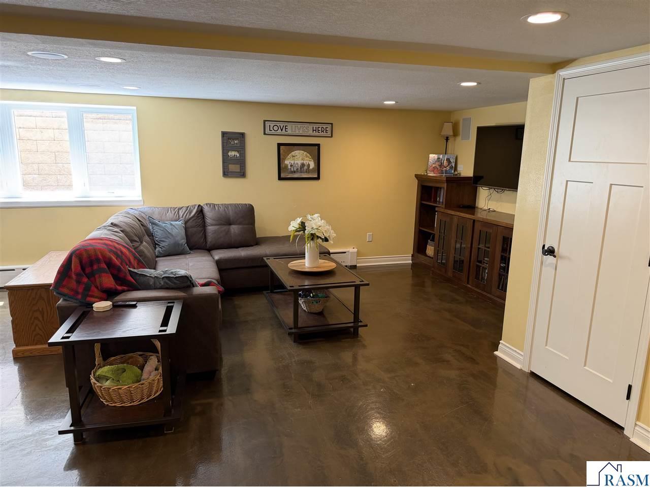 1111 Summit Avenue New Ulm MN 56073 7040345 image33