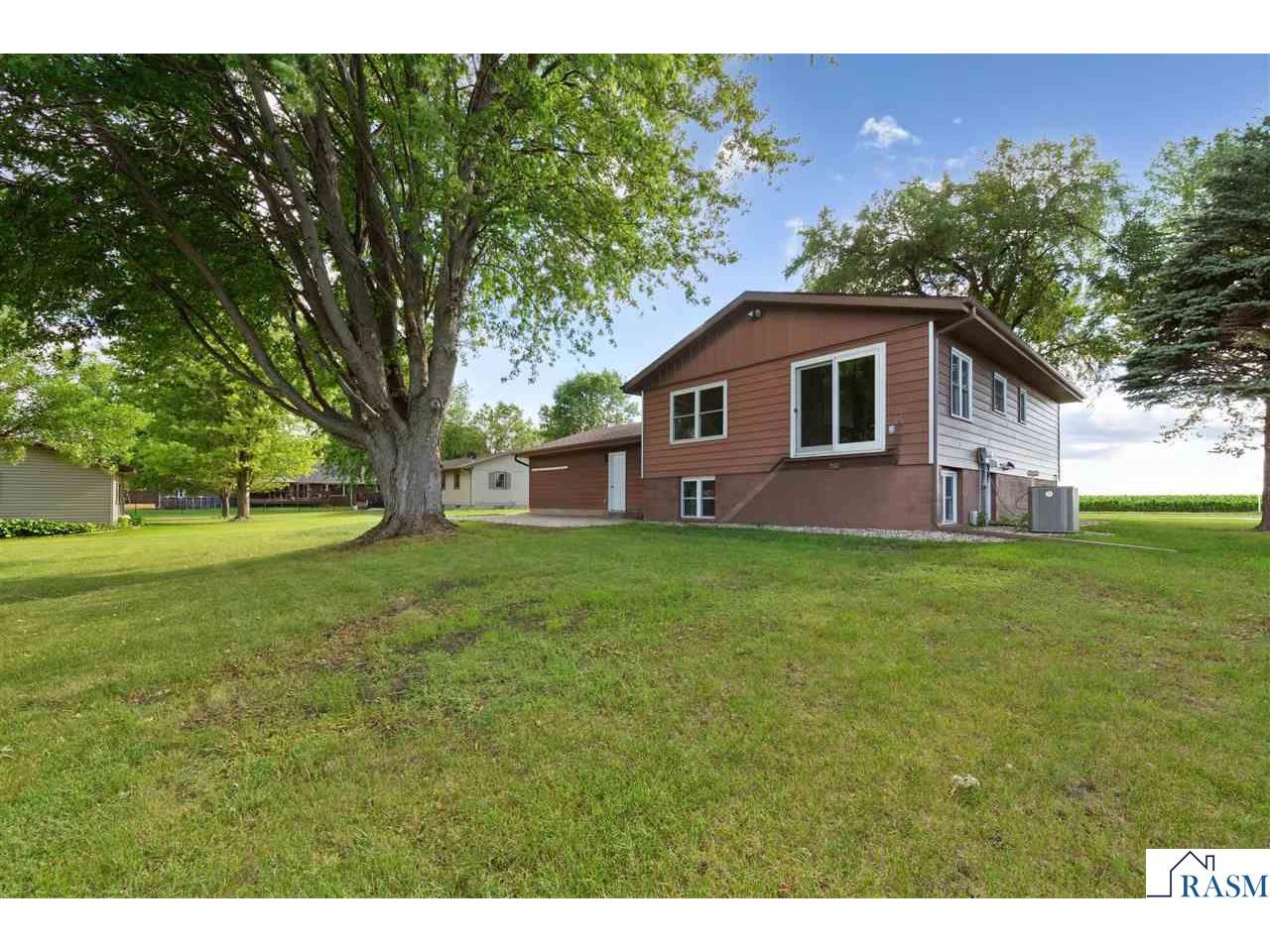 1114 10th Street Gaylord MN 55334 267040761 image32