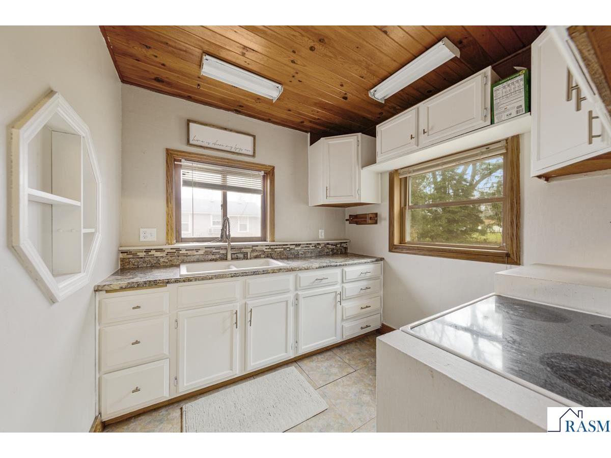 1114 Prairie Avenue N Avenue Fairmont MN 56031 7039099 image10