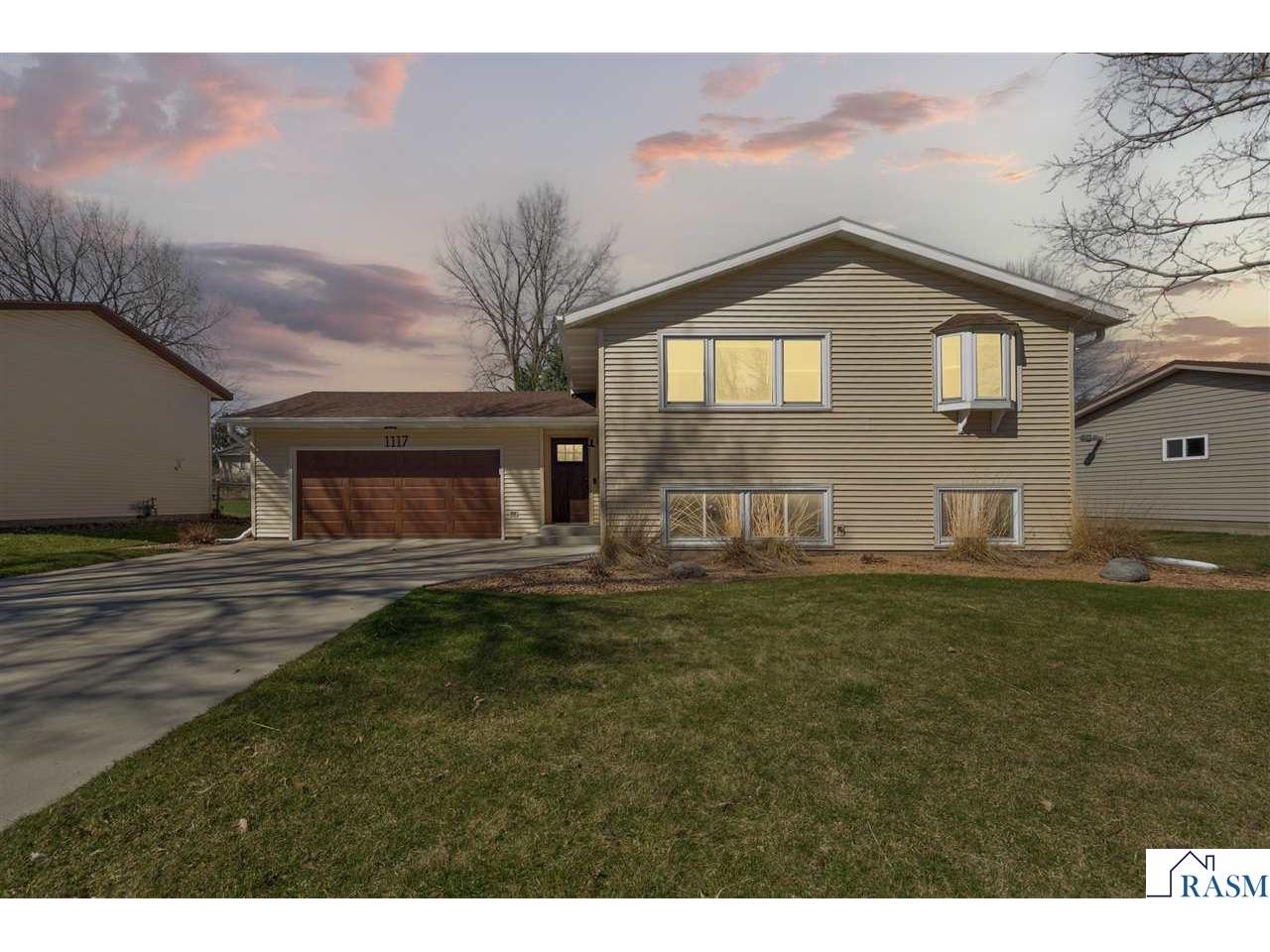 1117 Eastgate Road Albert Lea MN 56007 7039861 image1