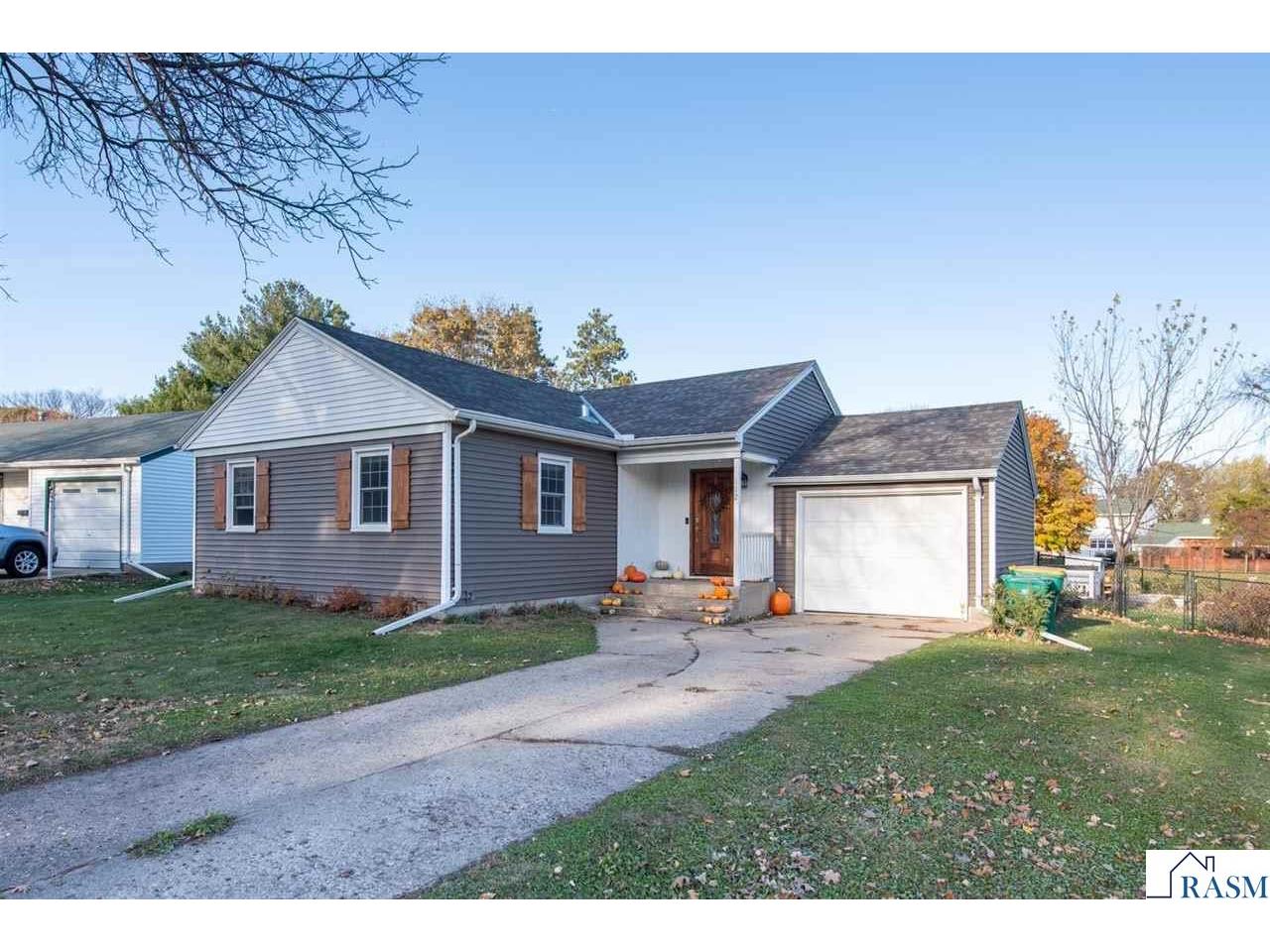 112 N Park Lane Le Sueur MN 56058 7039019 image1