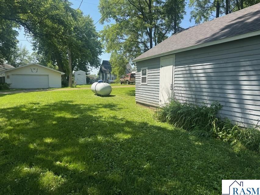112 S 2nd Street Kiester MN 56051 267040973 image18