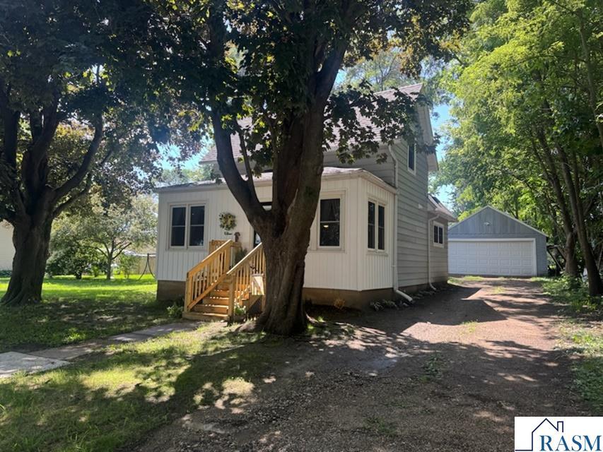 112 S 2nd Street Kiester MN 56051 267040973 image21