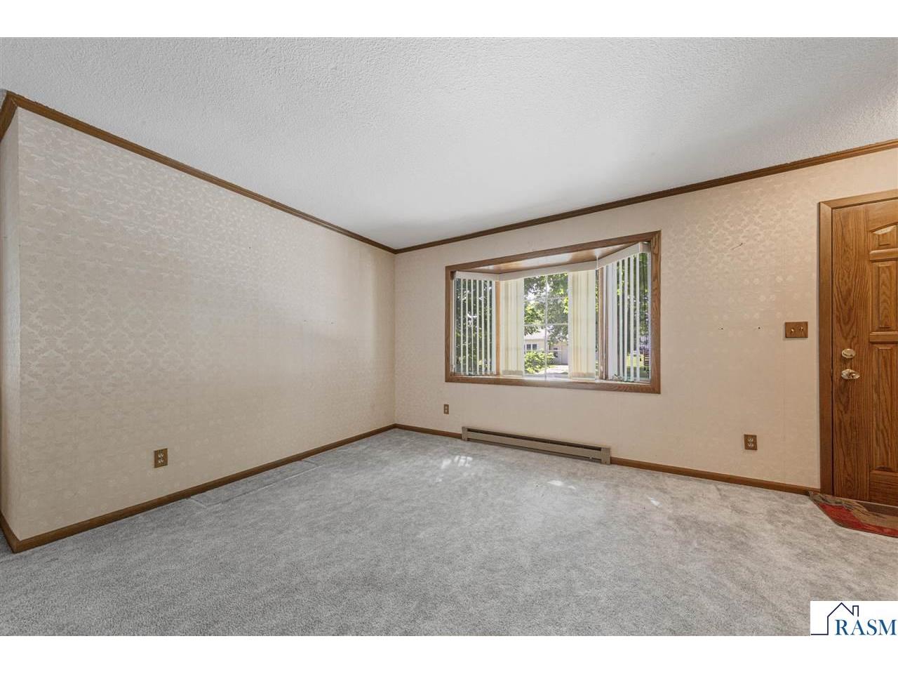 112 S 4th Street Gaylord MN 55334 267040700 image8