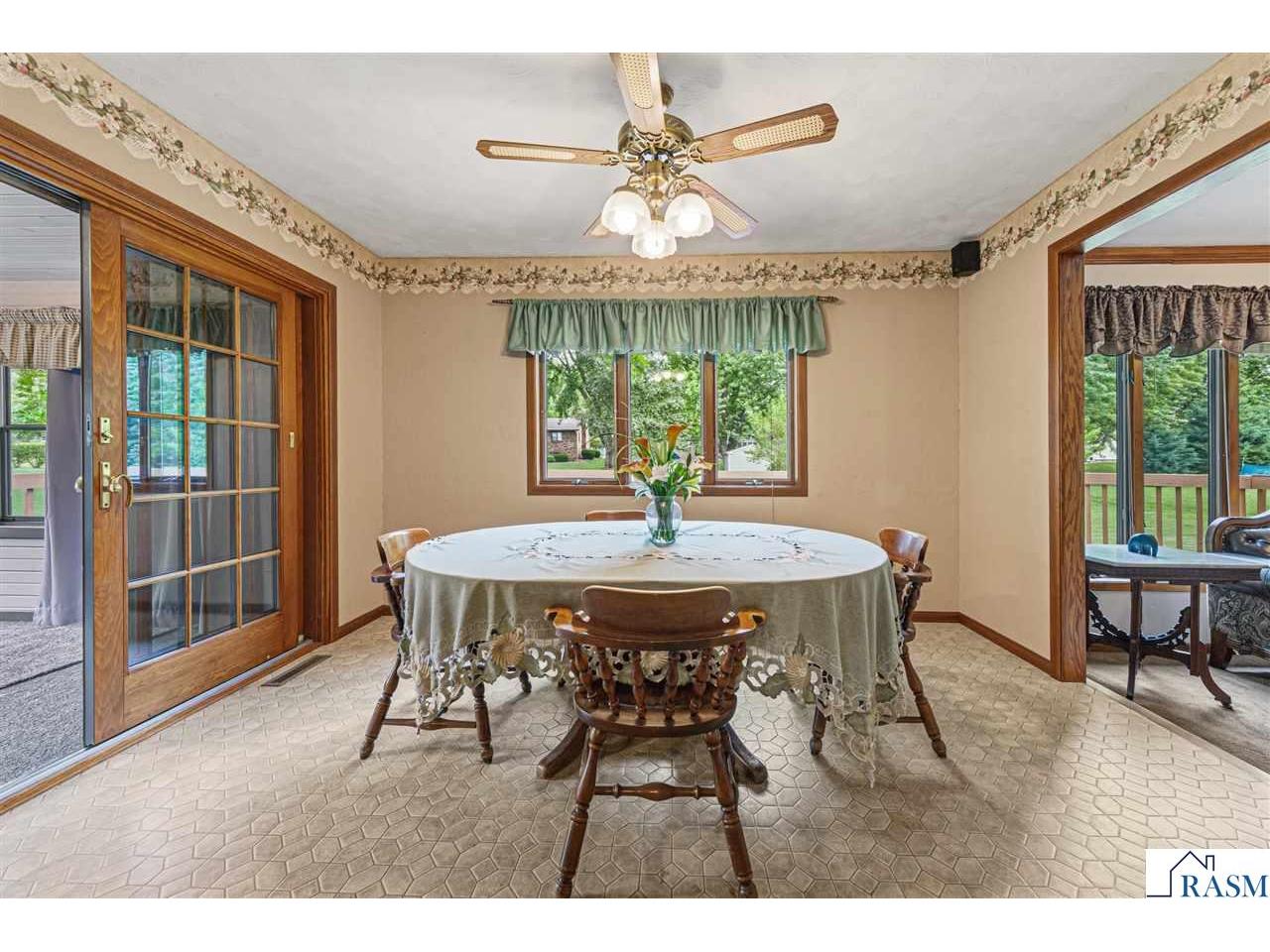 1139 N 10th Street Saint James MN 56081 267040476 image11