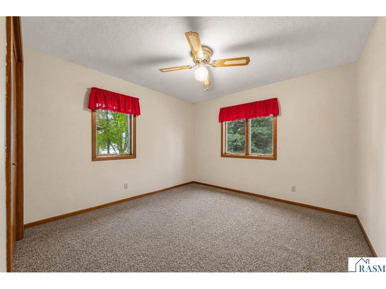 1139 N 10th Street Saint James MN 56081 267040476 image18