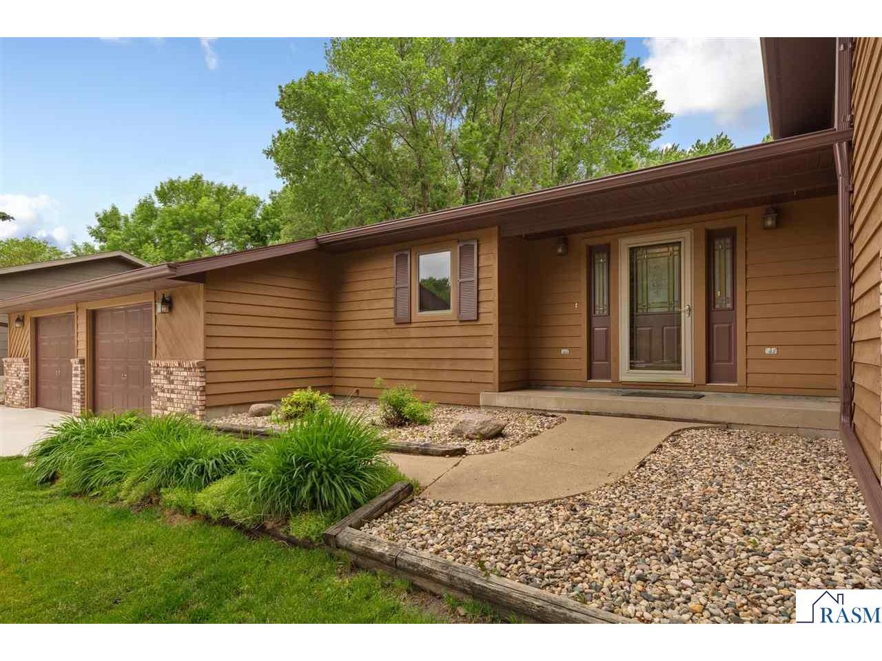1139 N 10th Street Saint James MN 56081 267040476 image2