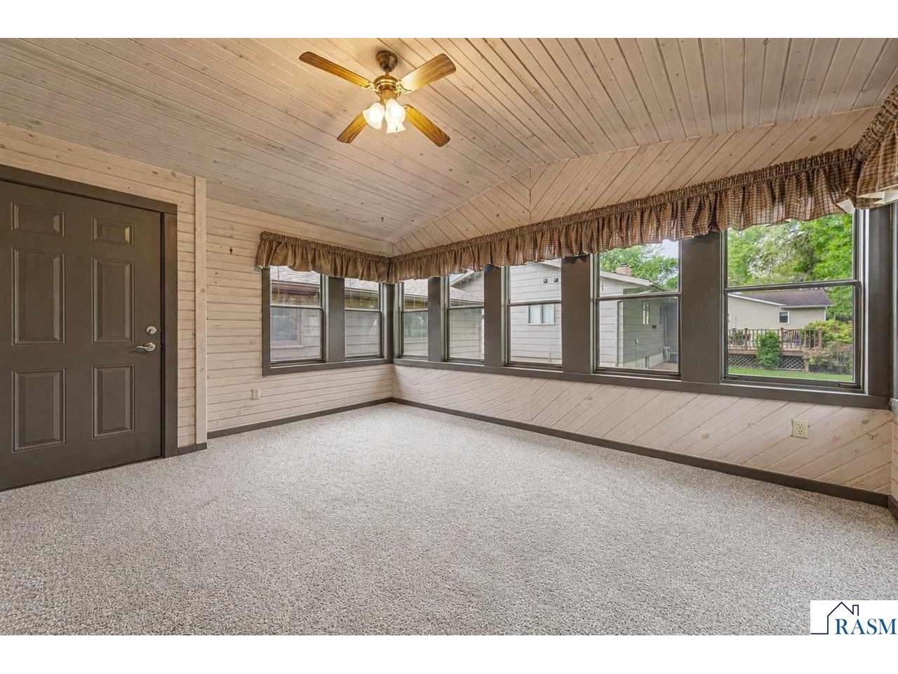 1139 N 10th Street Saint James MN 56081 267040476 image20