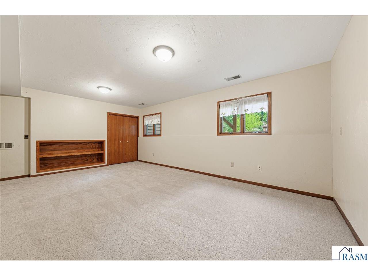 1139 N 10th Street Saint James MN 56081 267040476 image22