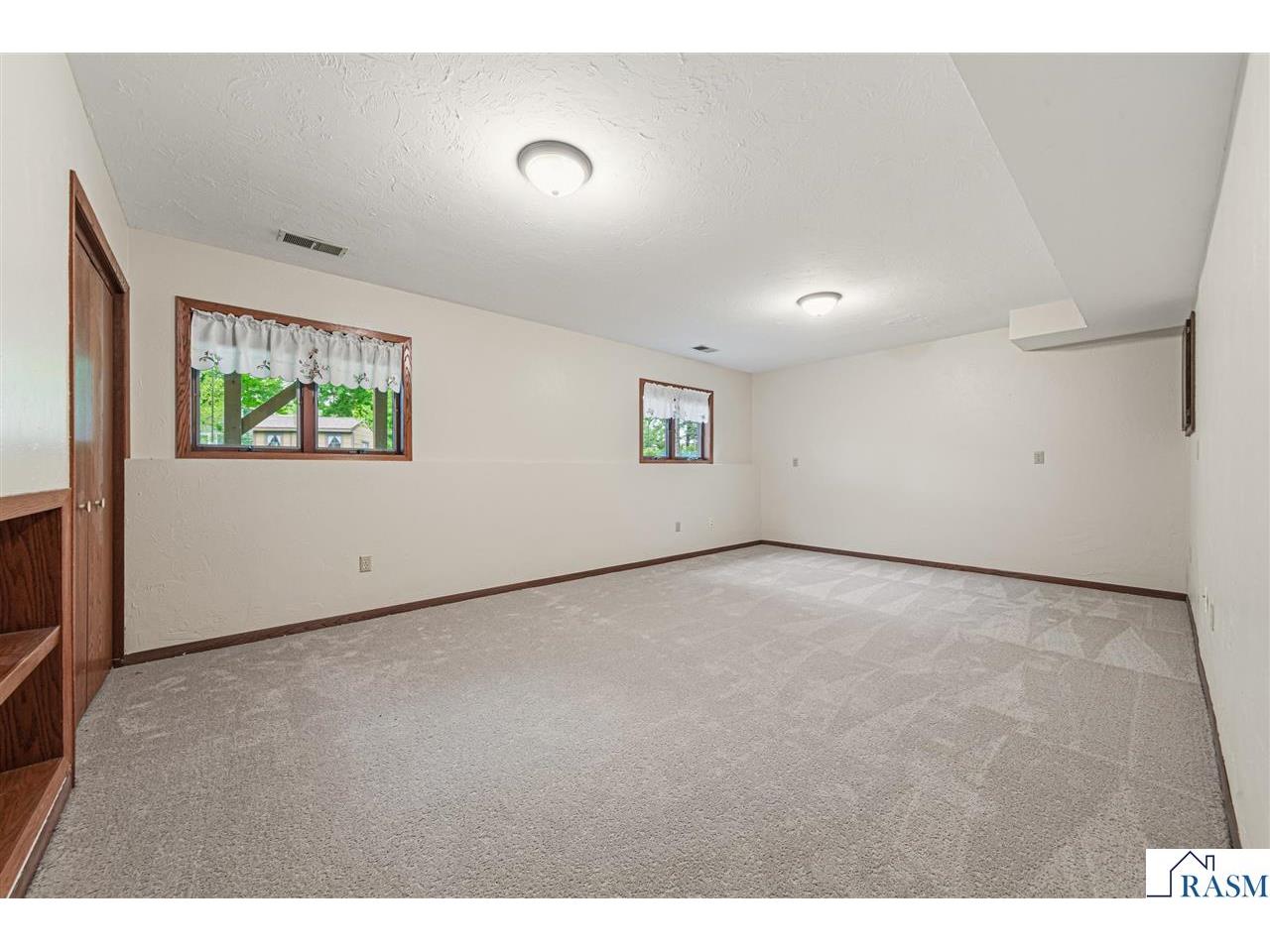 1139 N 10th Street Saint James MN 56081 267040476 image23