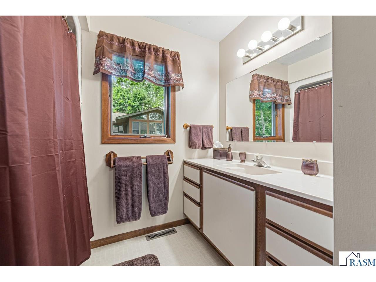 1139 N 10th Street Saint James MN 56081 267040476 image30