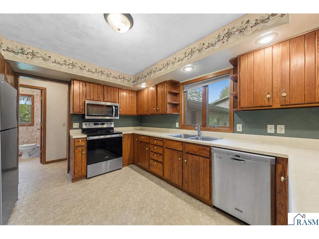 1139 N 10th Street Saint James MN 56081 267040476 image8