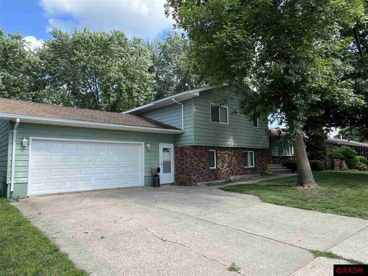1140 N 9th Street Saint James MN 56081 7038002 image1