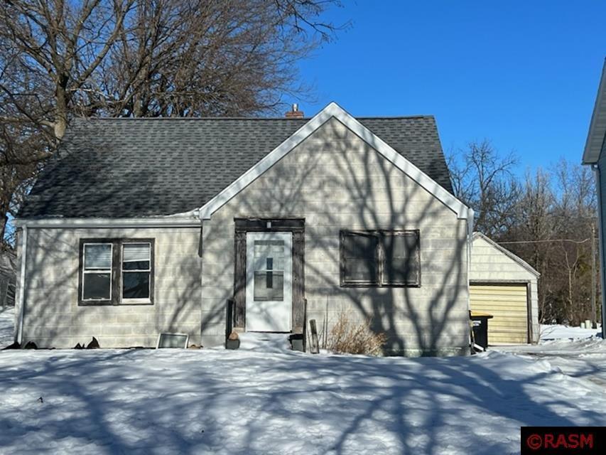 115 E Third Street, Blue Earth, MN 56013 MLS 7031640 Edina Realty