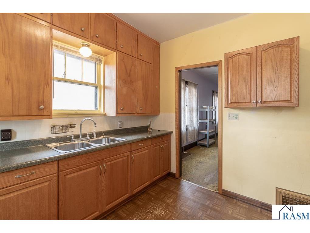 115 N Lexington Avenue Le Center MN 56057 7039940 image4