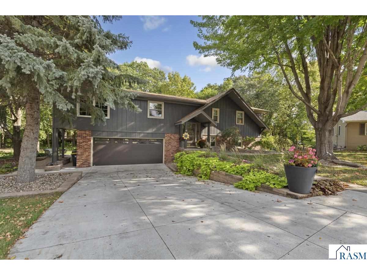 117 Marquette Avenue North Mankato MN 56003 7038744 image1