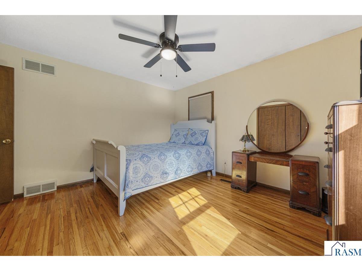 117 Marquette Avenue North Mankato MN 56003 7038744 image35