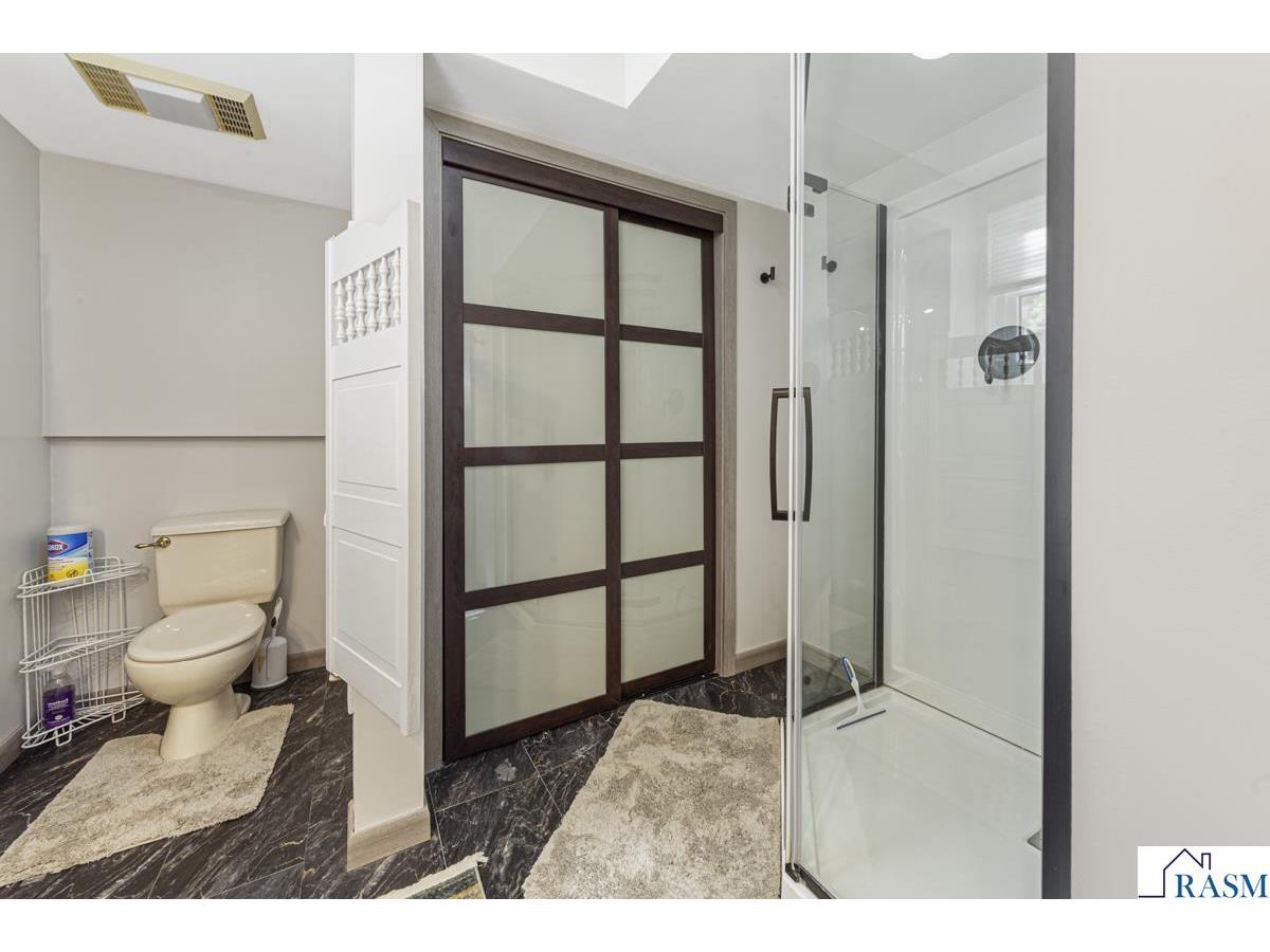 117 Marquette Avenue North Mankato MN 56003 7038744 image40