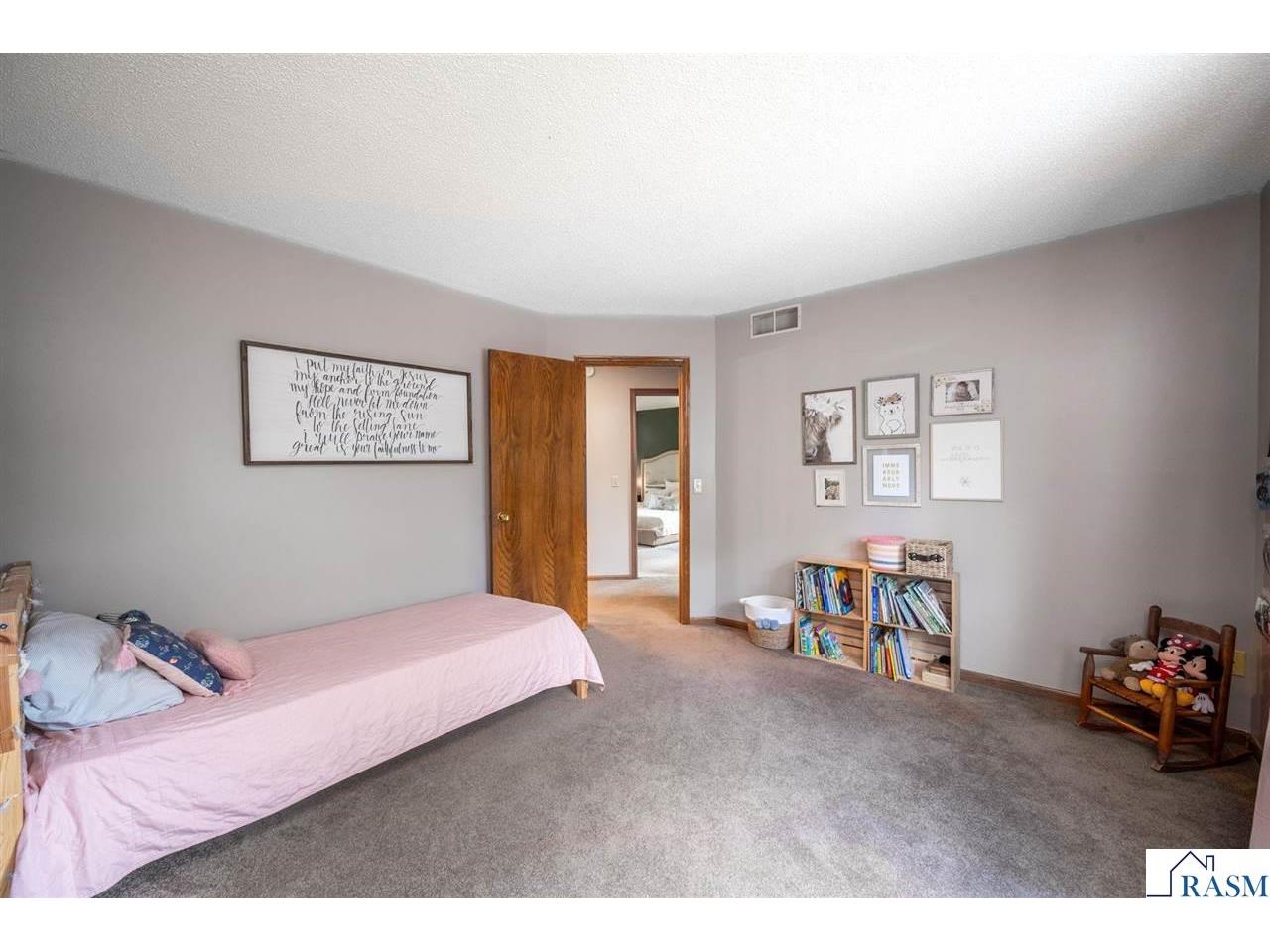 120 Chaucer Court Mankato MN 56001 267040561 image50