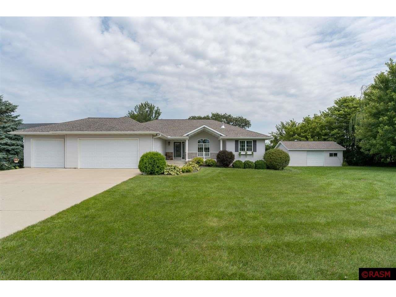 1207 Crystal Lake Court Lake Crystal MN 56055 7035751 image1