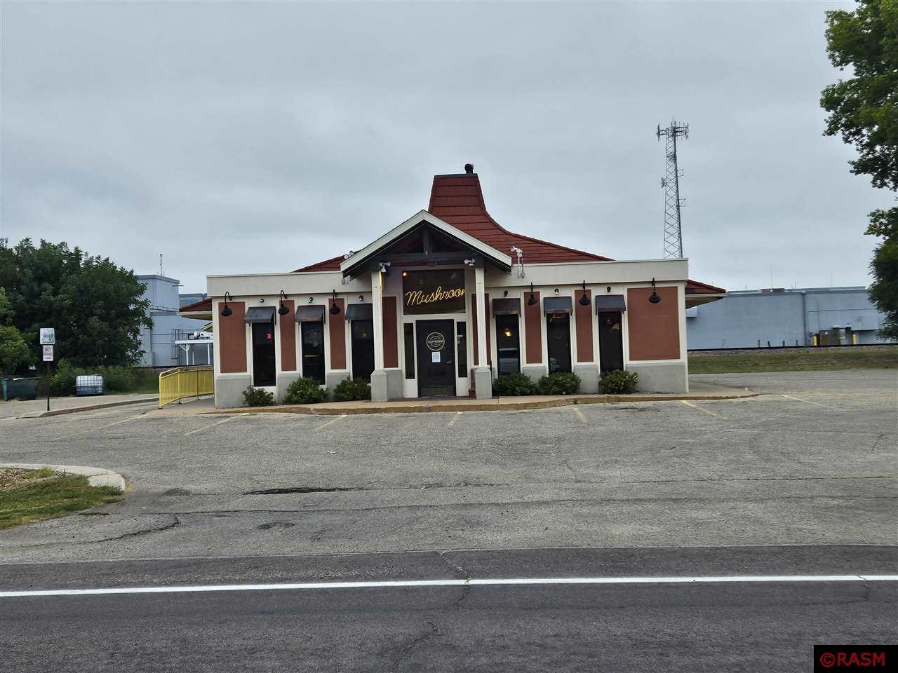 1208 State St S Waseca MN 56093 7033244 image1