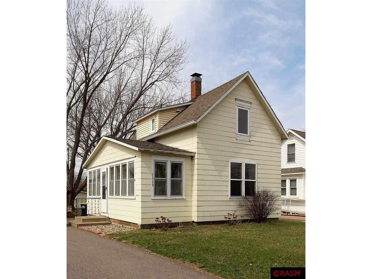 1209 N German Street, New Ulm, MN, 56073 MLS 7029629 Edina Realty