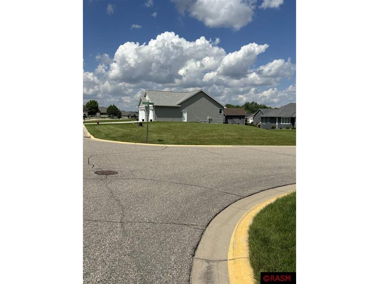 121 Hawk Ave Eagle Lake MN 56024 7035016 image2