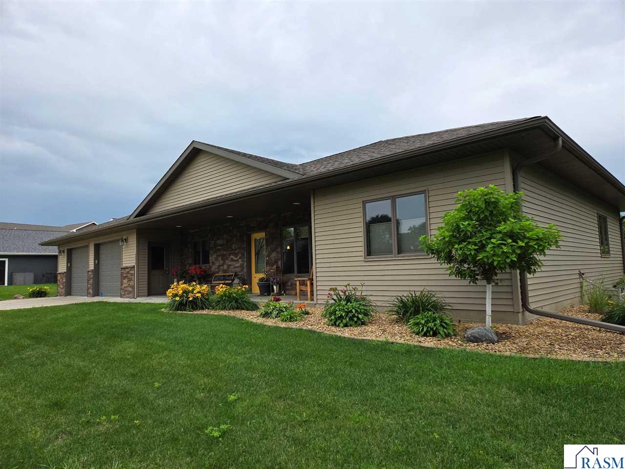 1210 Cottonwood Street New Ulm MN 56073 7038519 image1