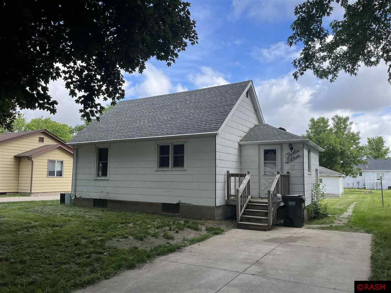 1215 N 9th Avenue Saint James MN 56081 7035154 image1