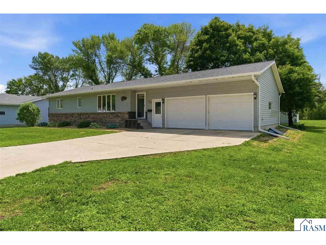 122 E Martin Street Lewisville MN 56060 267040475 image3