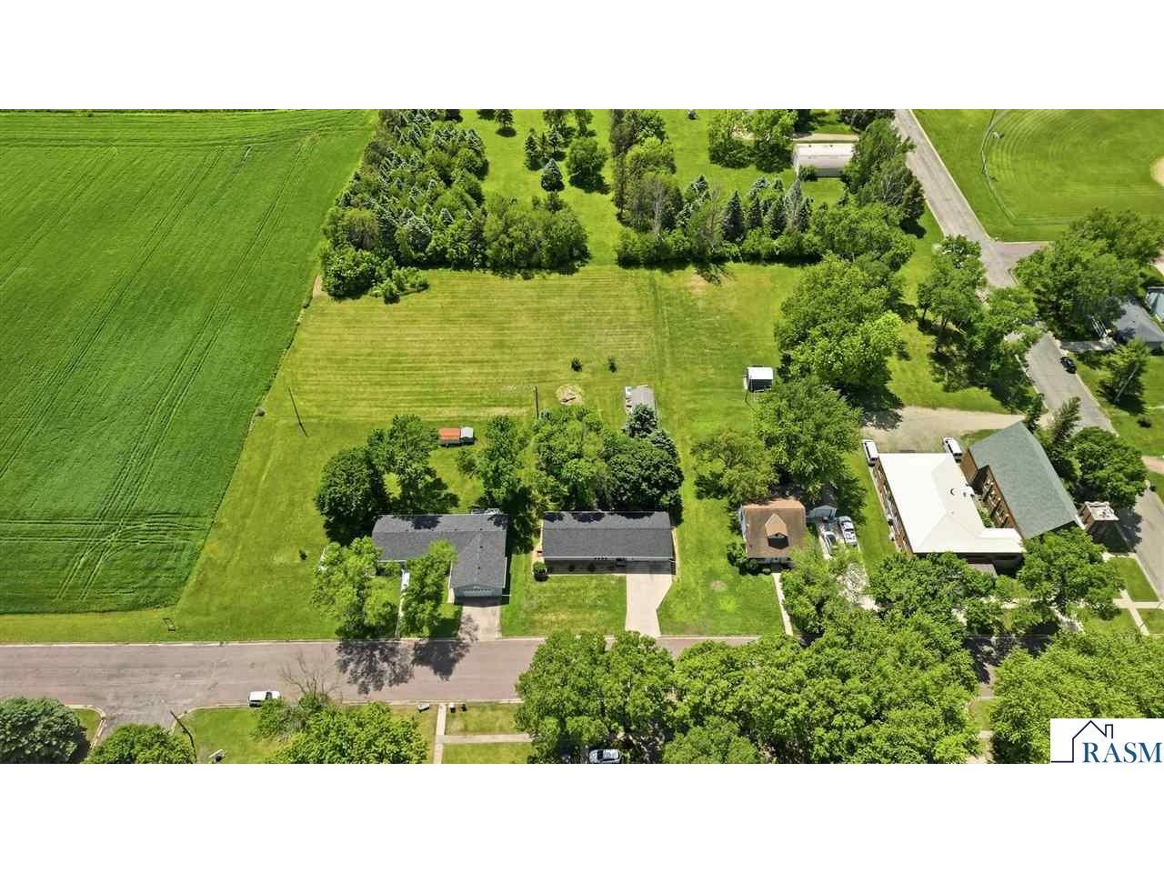 122 E Martin Street Lewisville MN 56060 267040475 image43