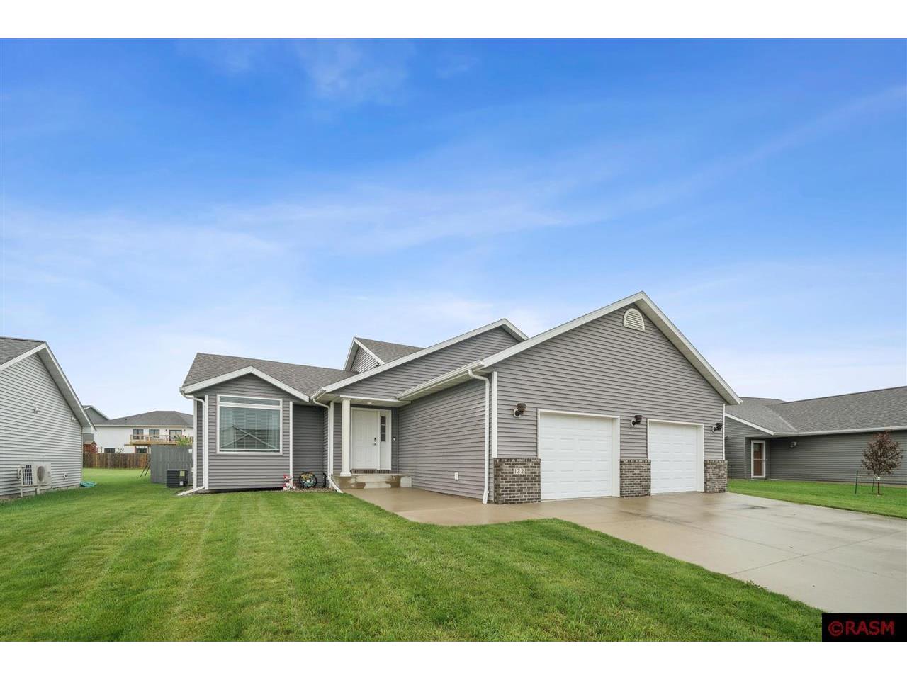 122 Hawk Avenue Eagle Lake MN 56024 7037907 image1