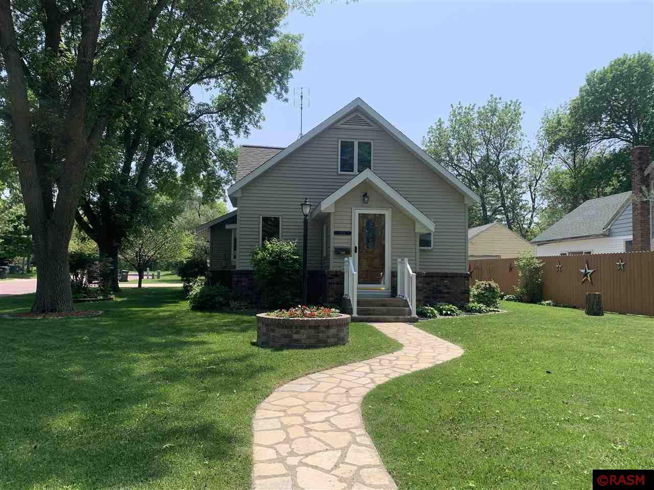 1224 N 9th Avenue Saint James MN 56081 7032449 image1