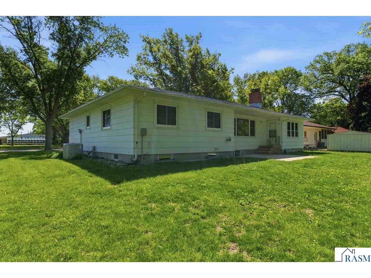 1224 S Ramsey Street Blue Earth MN 56013 7039490 image5