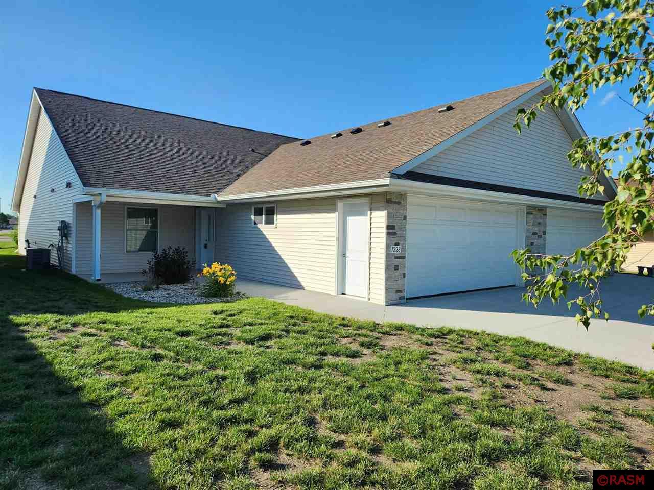 1228 Birchwood Drive New Ulm MN 56073 7037971 image1