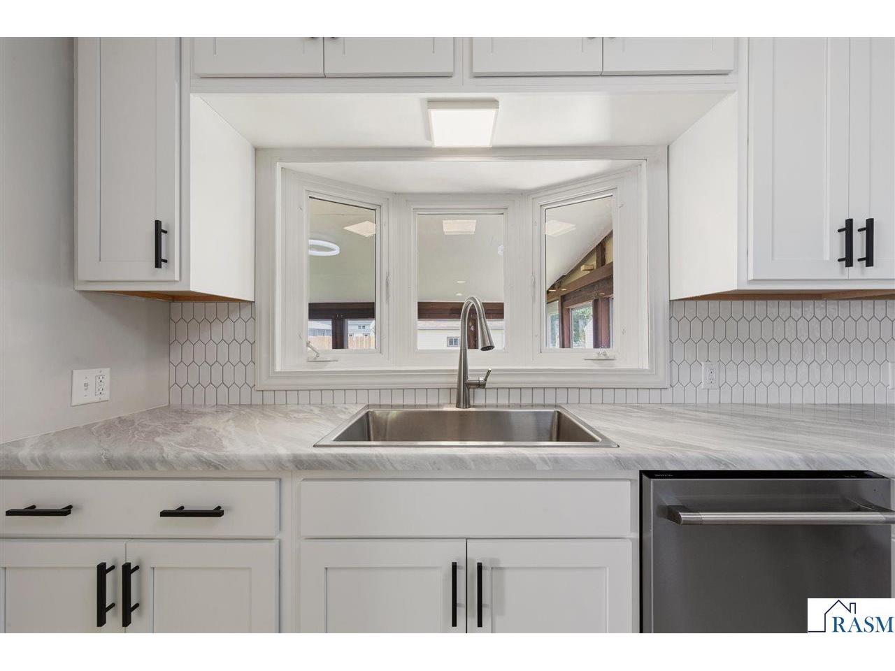1235 Marsh St Mankato MN 56001 267040647 image15