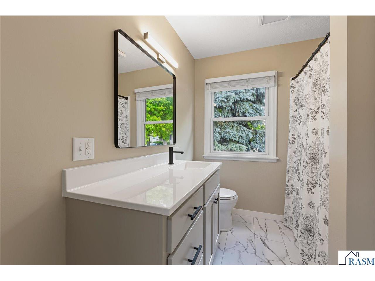 1235 Marsh St Mankato MN 56001 267040647 image19