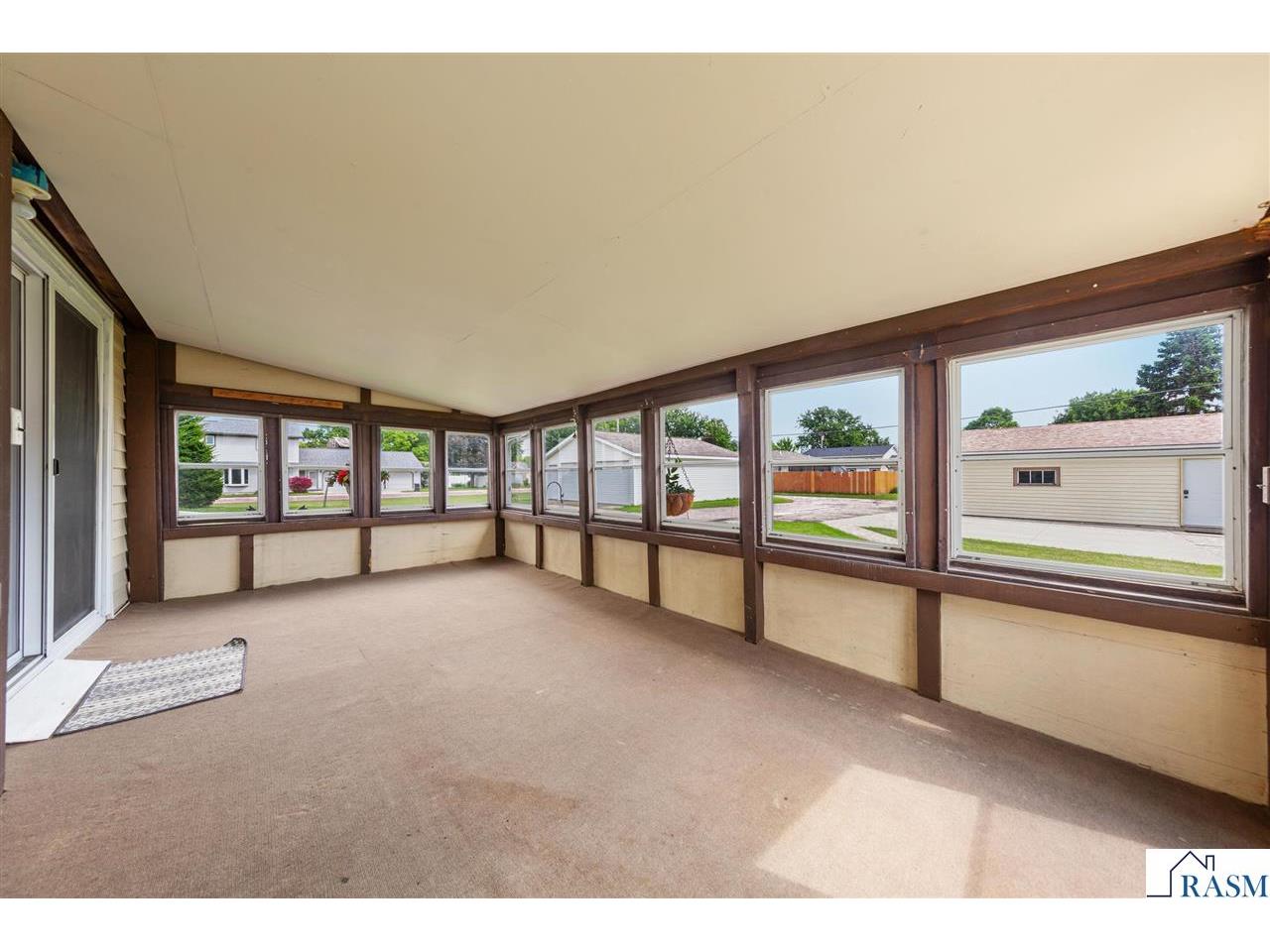 1235 Marsh St Mankato MN 56001 267040647 image36