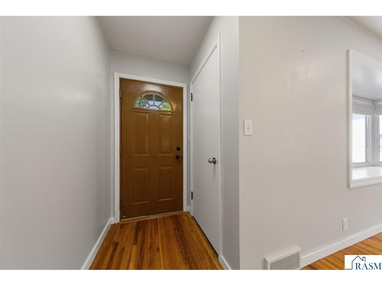 1235 Marsh St Mankato MN 56001 267040647 image4