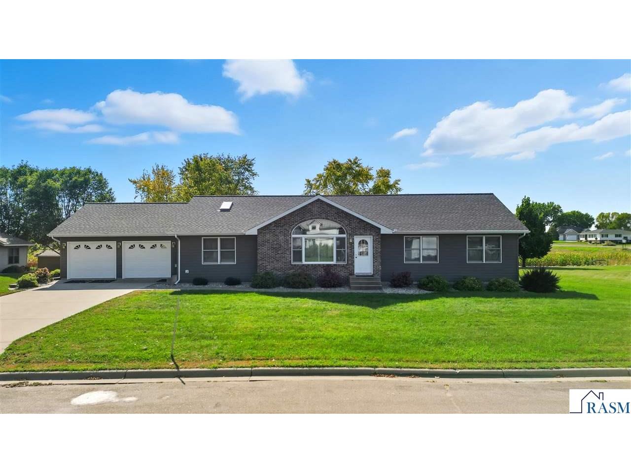 124 W 7th Street Gibbon MN 55335 7038746 image1