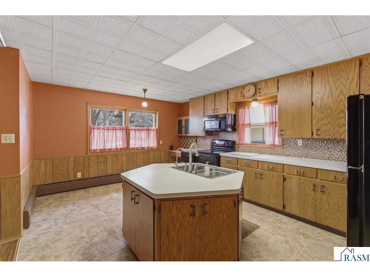 125 E 2nd Street Blue Earth MN 56013 7039907 image11
