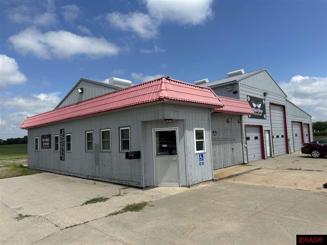 12852 County Road 24 New Ulm MN 56073 7032968 image1