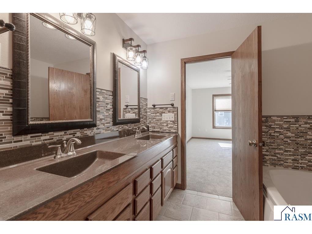 12991 Meadow Creek Drive New Ulm MN 56073 267040484 image23