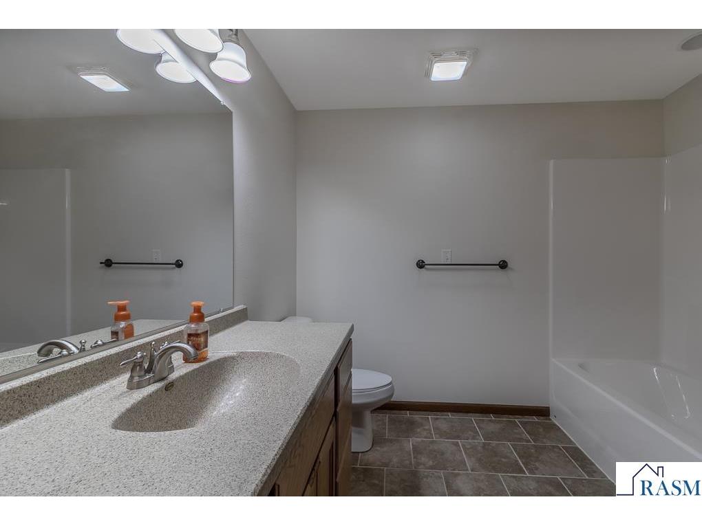 12991 Meadow Creek Drive New Ulm MN 56073 267040484 image38