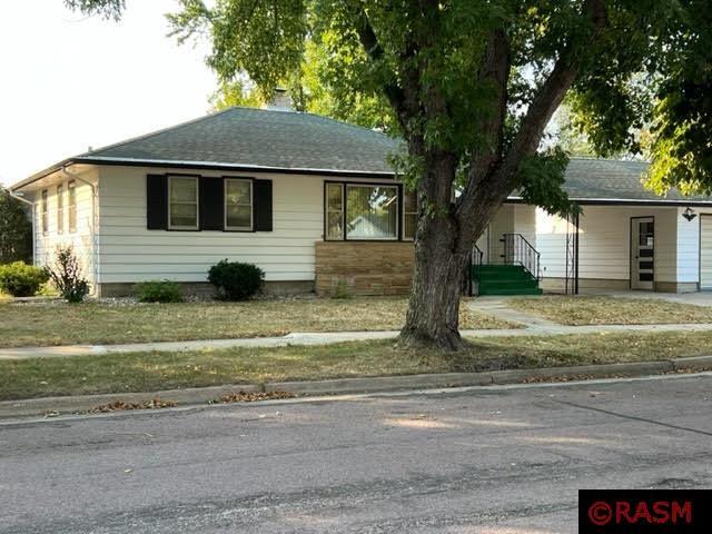 1300 State St So New Ulm MN 56073 7033268 image1