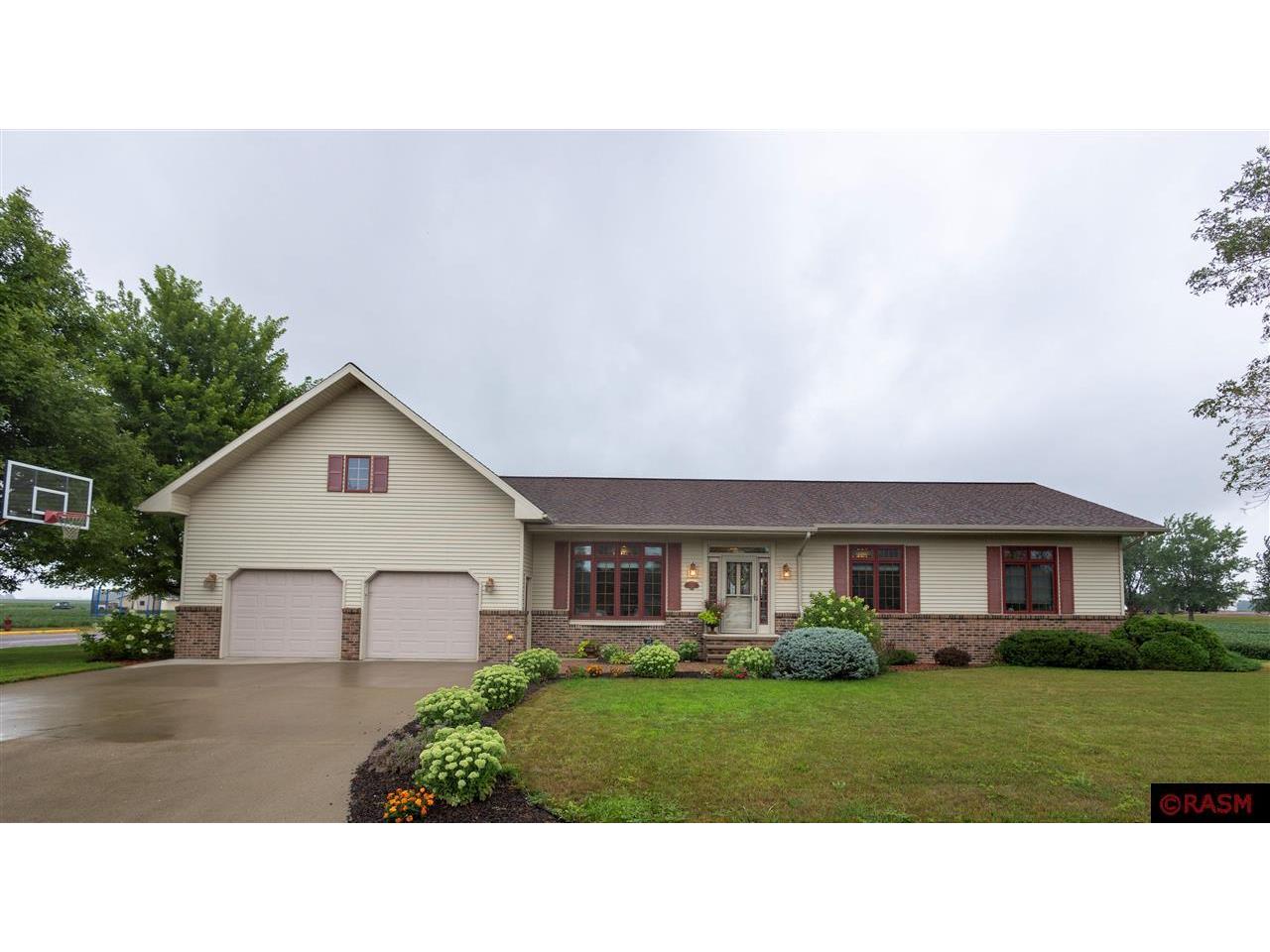 1301 SE 4th Avenue Sleepy Eye MN 56085 7033008 image1